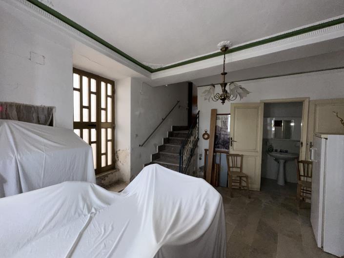 Image No.27-4 Bed Semi-Detached for sale