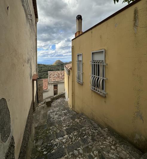 Image No.7-4 Bed Semi-Detached for sale