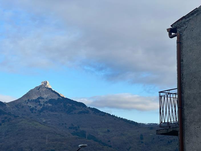 Image No.3-Maison de 3 chambres à vendre à Novara di Sicilia
