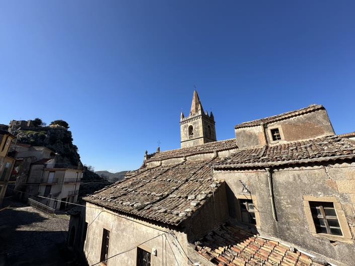 Image No.11-Maison de ville de 3 chambres à vendre à Novara di Sicilia
