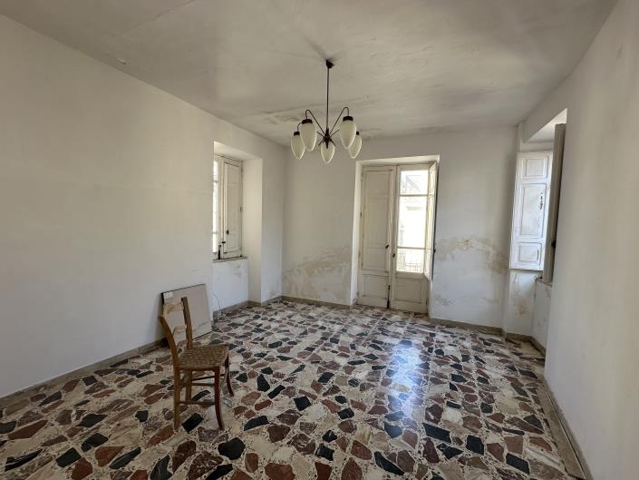 Image No.6-Maison de ville de 3 chambres à vendre à Novara di Sicilia