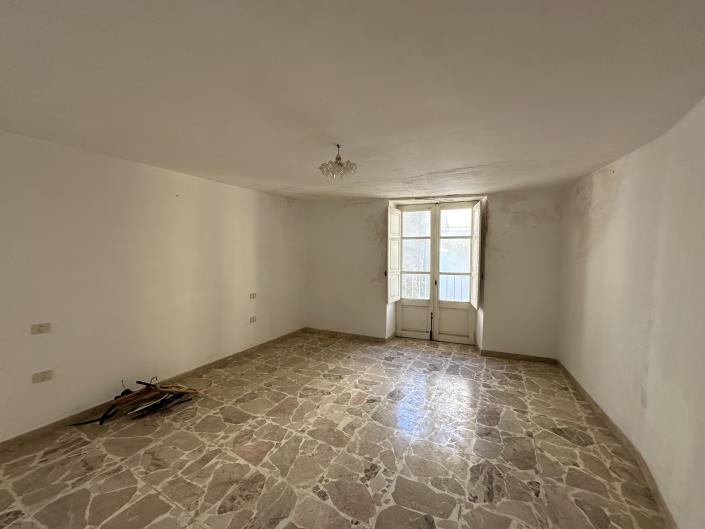 Image No.8-Maison de ville de 3 chambres à vendre à Novara di Sicilia