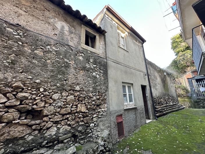 Image No.26-Maison de ville de 3 chambres à vendre à Novara di Sicilia