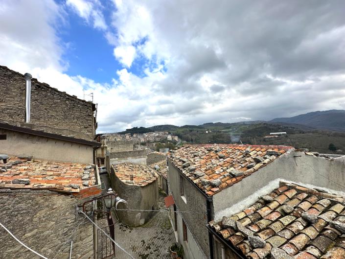 Image No.5-3 Bed Semi-Detached for sale