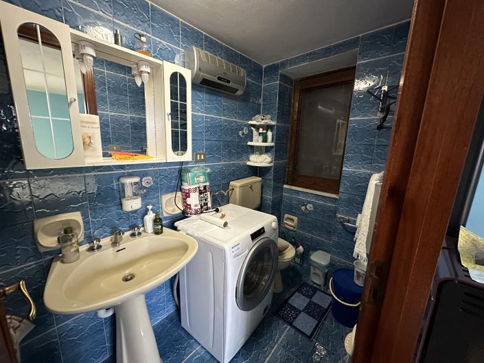 Image No.9-3 Bed Semi-Detached for sale