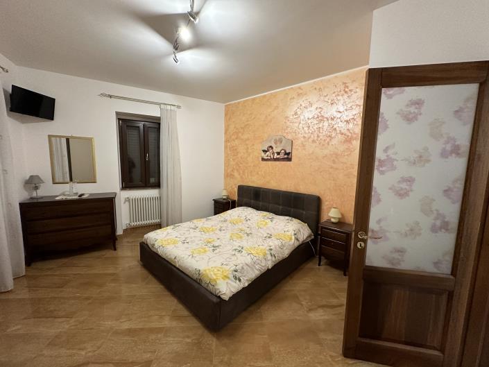 Image No.13-Maison de ville de 2 chambres à vendre à Novara di Sicilia