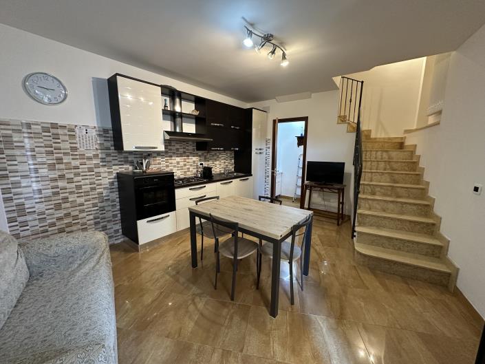 Image No.5-Maison de ville de 2 chambres à vendre à Novara di Sicilia