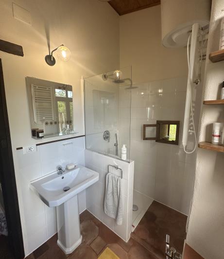 Image No.13-Maison de campagne de 4 chambres à vendre à Sant'Angelo di Brolo