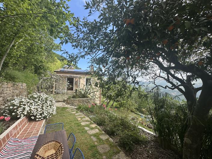 Image No.29-Maison de campagne de 4 chambres à vendre à Sant'Angelo di Brolo