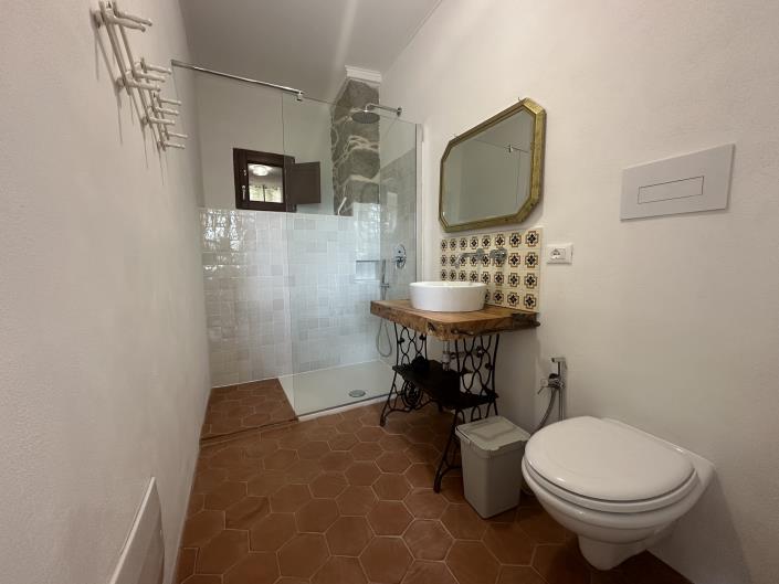 Image No.38-Maison de campagne de 4 chambres à vendre à Sant'Angelo di Brolo