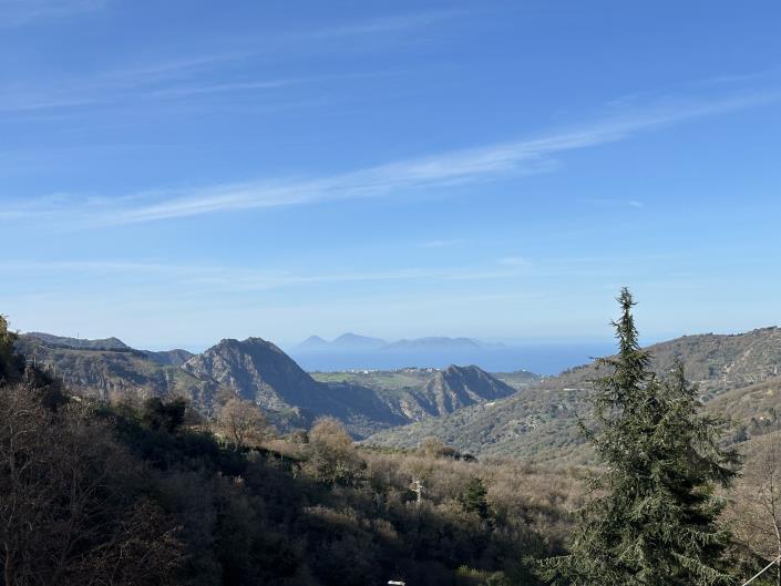 Image No.13-Maison de ville de 3 chambres à vendre à Novara di Sicilia