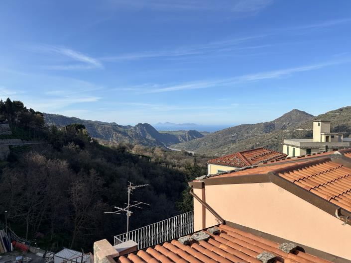 Image No.16-Maison de ville de 3 chambres à vendre à Novara di Sicilia