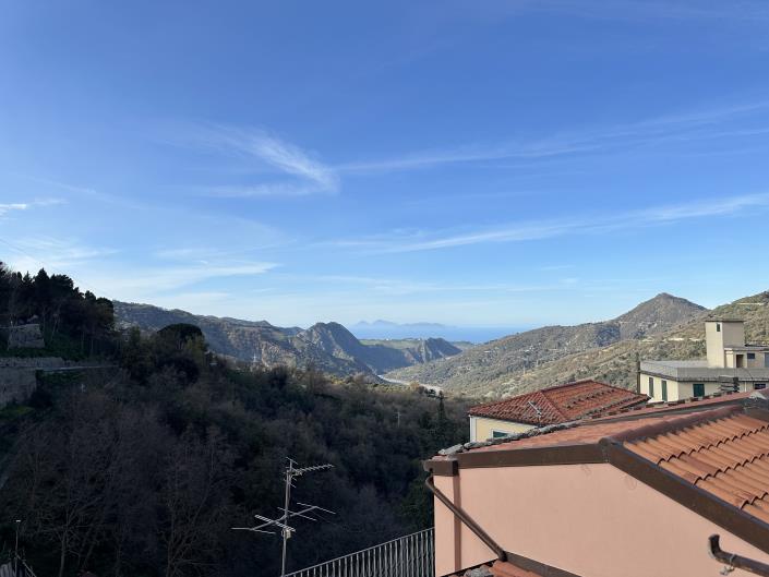 Image No.19-Maison de ville de 3 chambres à vendre à Novara di Sicilia