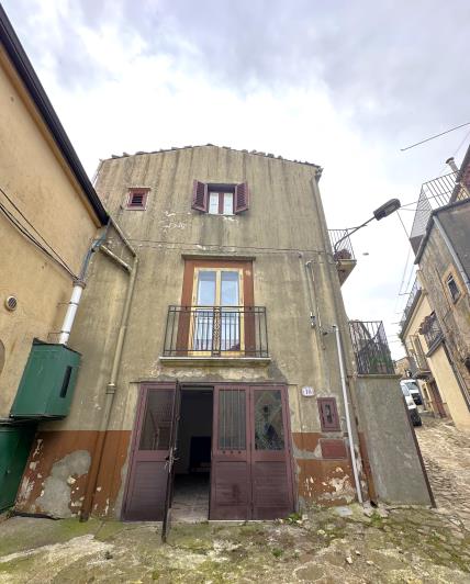 Image No.3-2 Bed Semi-Detached for sale