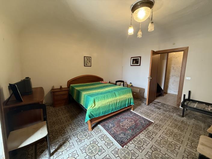 Image No.39-2 Bed Townhouse for sale