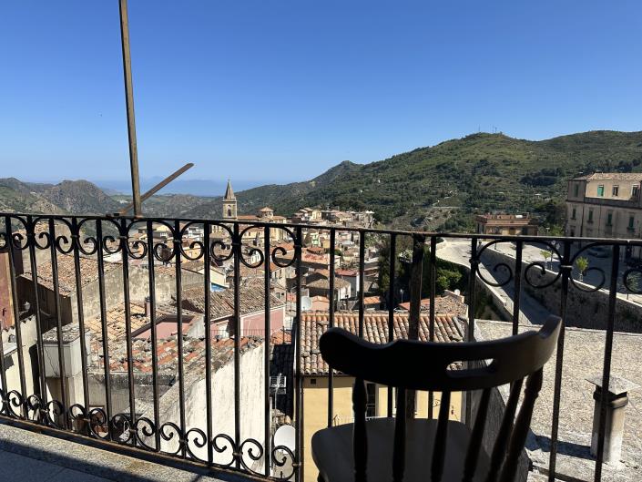 Image No.3-2 Bed Townhouse for sale