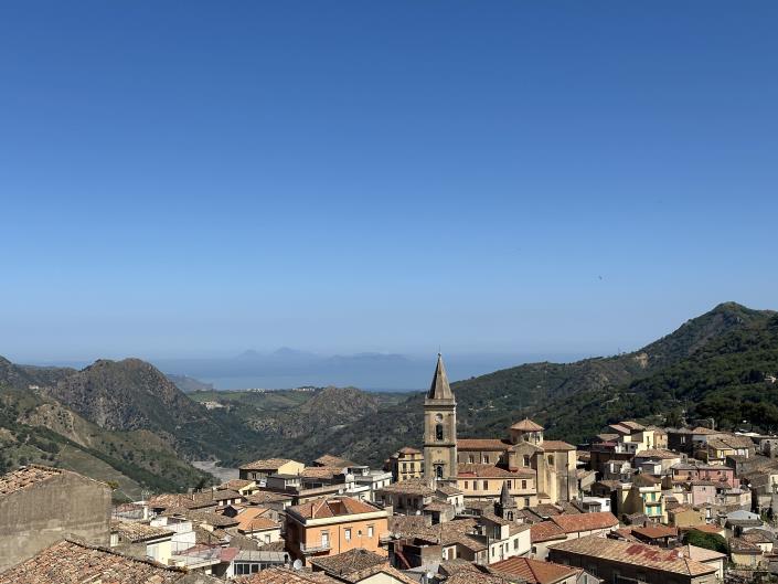 Image No.49-2 Bed Townhouse for sale