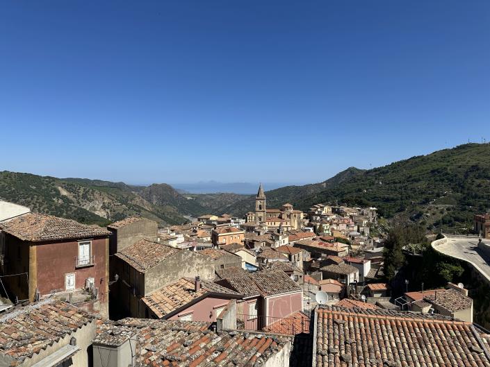 Image No.5-2 Bed Townhouse for sale