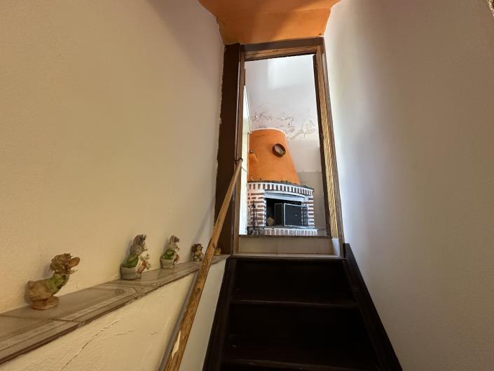 Image No.21-2 Bed Townhouse for sale