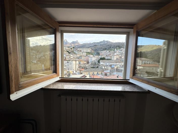 Image No.4-Maison de 2 chambres à vendre à Novara di Sicilia