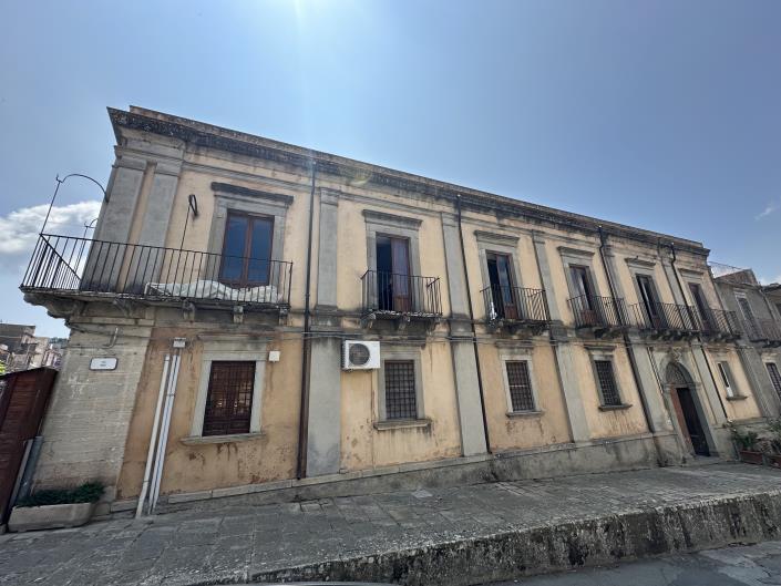 Image No.6-Propriété de 3 chambres à vendre à Montalbano Elicona