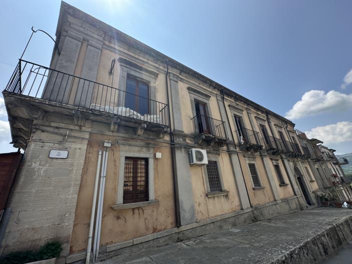 Image No.44-Propriété de 3 chambres à vendre à Montalbano Elicona