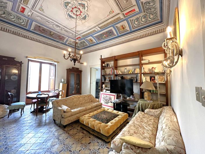 Image No.2-Propriété de 3 chambres à vendre à Montalbano Elicona