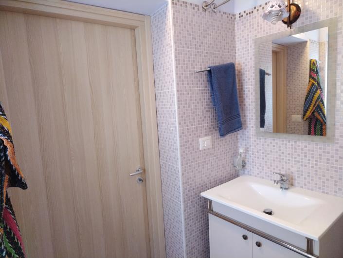 Image No.24-2 Bed Apartment for sale