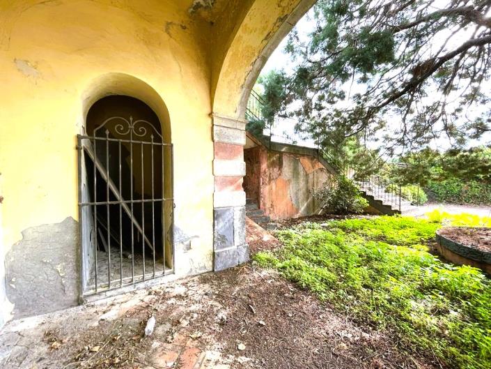 Image No.6-5 Bed Villa / Detached for sale