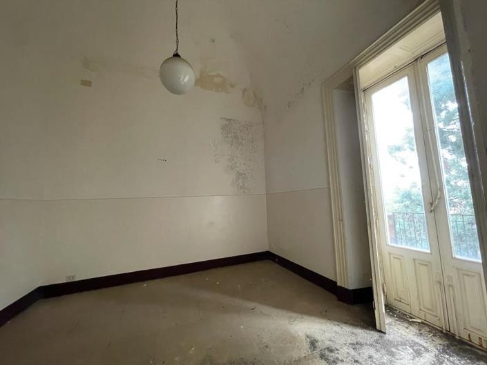 Image No.35-5 Bed Villa / Detached for sale