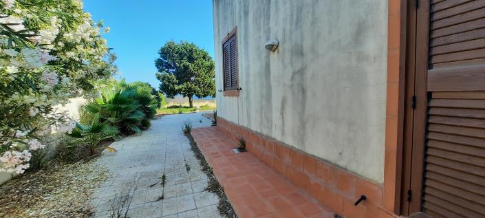 Image No.31-4 Bed Villa / Detached for sale