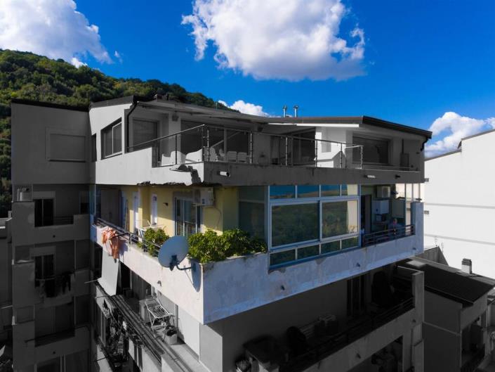 Image No.26-3 Bed Apartment for sale