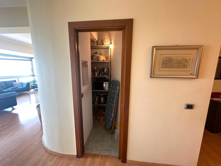 Image No.31-3 Bed Apartment for sale