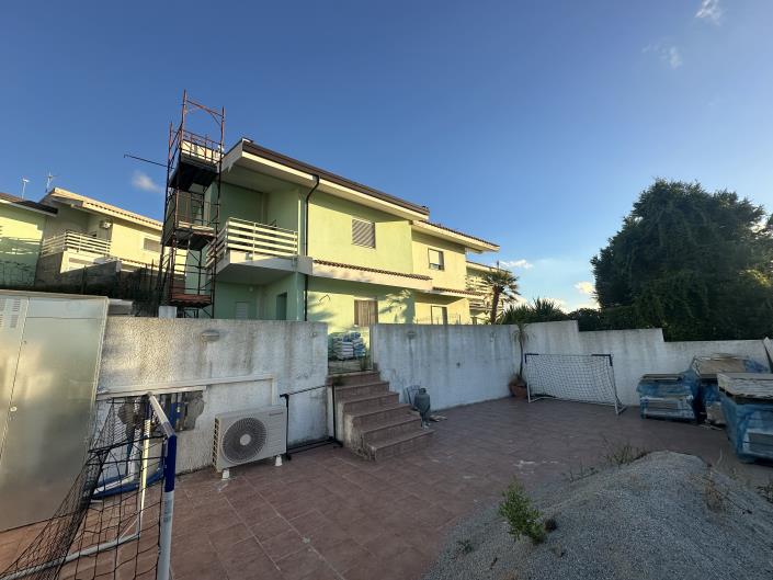 Image No.40-2 Bed Villa for sale