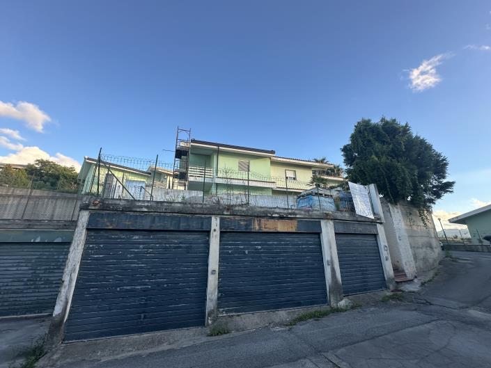 Image No.48-2 Bed Villa for sale