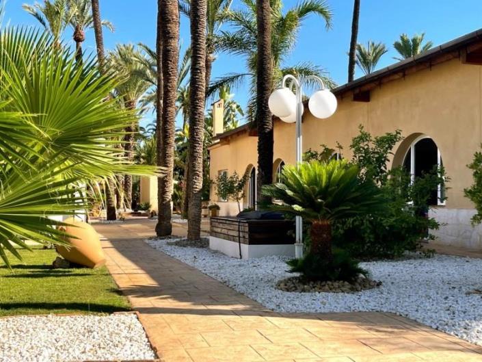 Image No.38-5 Bed Villa for sale