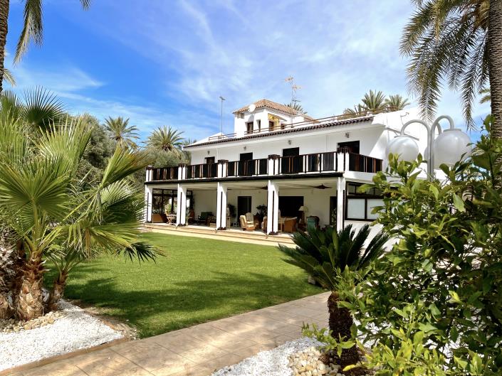 Image No.4-5 Bed Villa for sale