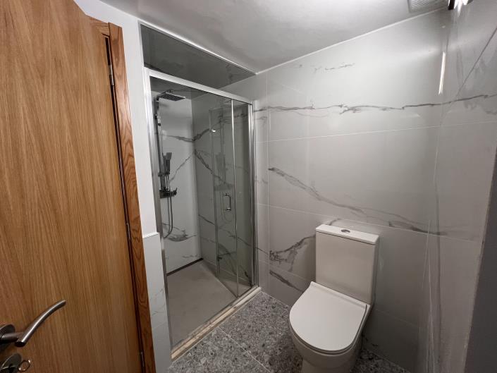 Image No.8-3 Bed House for sale