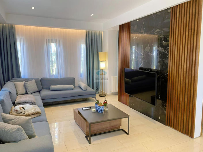 Image No.2-6 Bed Villa for sale