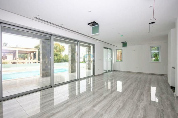 Image No.3-5 Bed Villa for sale