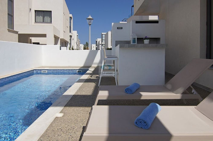 Image No.2-3 Bed Villa for sale