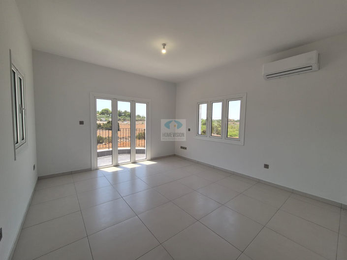 Image No.27-3 Bed Villa for sale