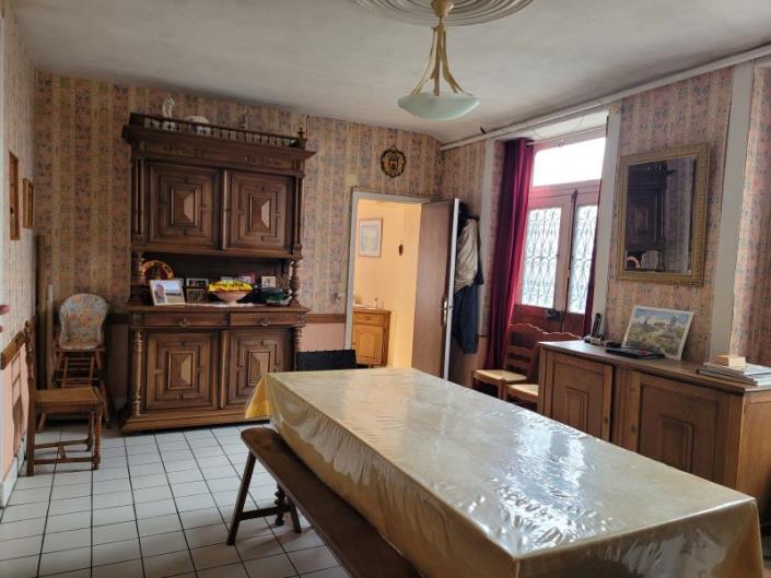 Image No.4-Maison de village de 4 chambres à vendre à Le Teilleul