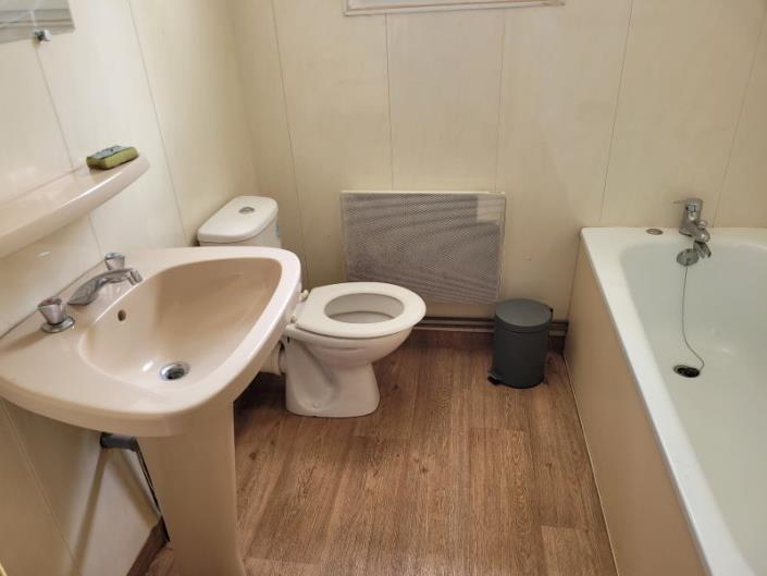 Image No.7-Chalet de 2 chambres à vendre à Barenton