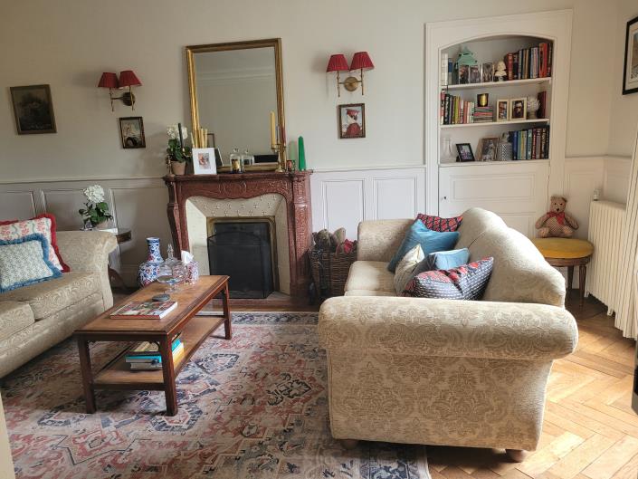 Image No.6-5 Bed Chateaux for sale