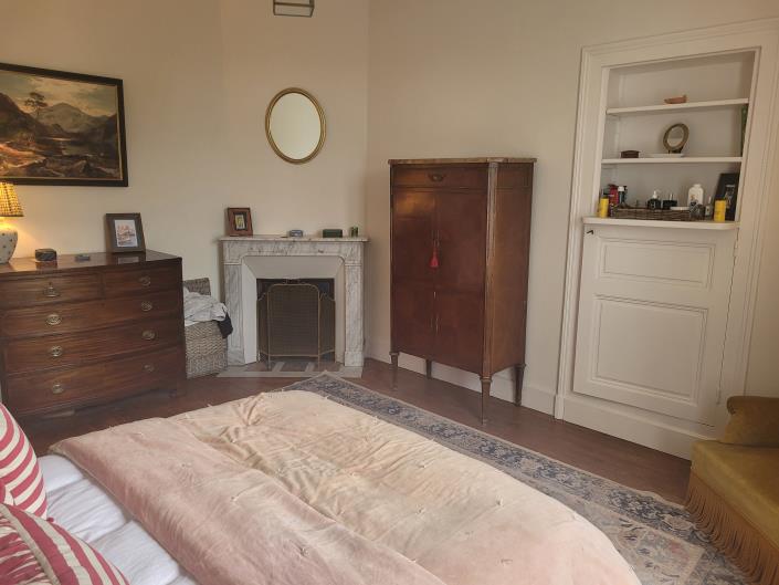 Image No.15-5 Bed Chateaux for sale