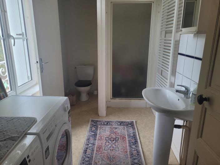 Image No.29-5 Bed Chateaux for sale