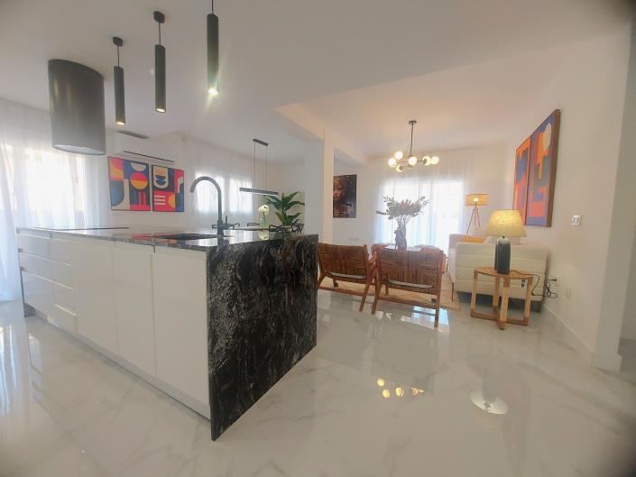 Image No.7-3 Bed Apartment for sale