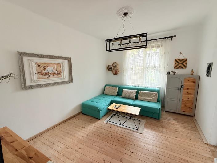 Image No.10-2 Bed House for sale