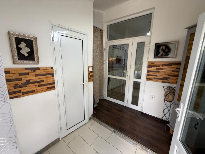 Image No.25-2 Bed House for sale